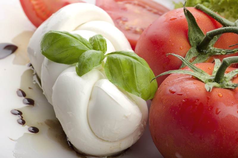 How to Make Mozzarella Cheese at Home